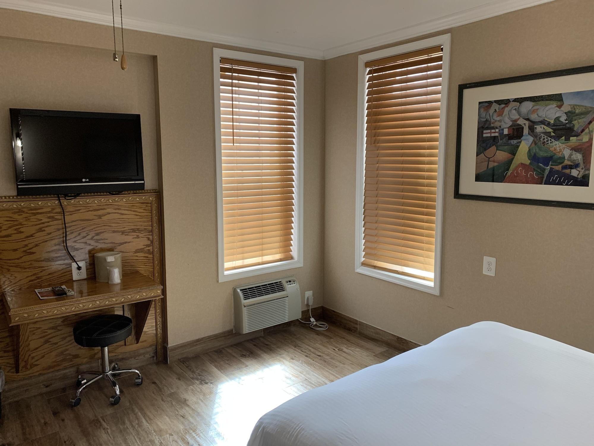 Hotel The Baron 3*